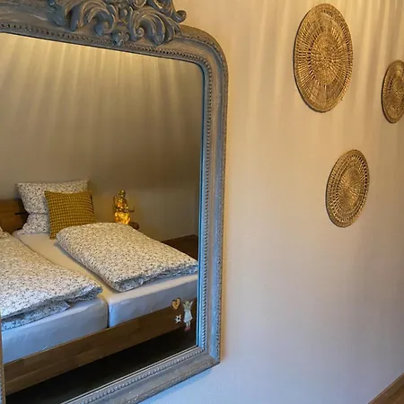 Rebblick Apartment *